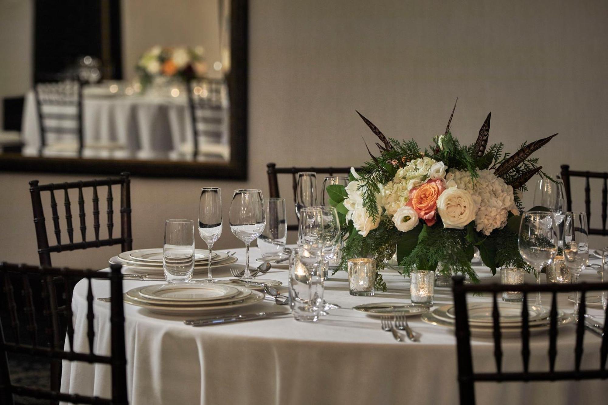 Graduate By Hilton Minneapolis Bagian luar foto